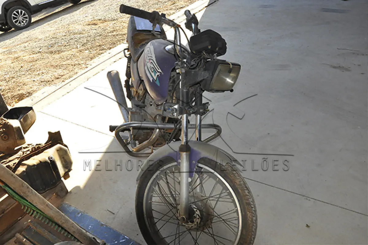 LOTE 020 - HONDA CG 125 TITAN - PLACA GST2294 - ANO 1999 1999