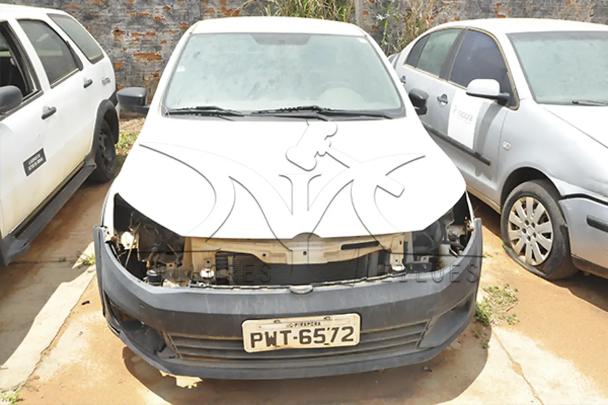 LOTE 027 - VW SAVEIRO CS ST MB - PLACA PWT-6572 - ANO 2015 2016