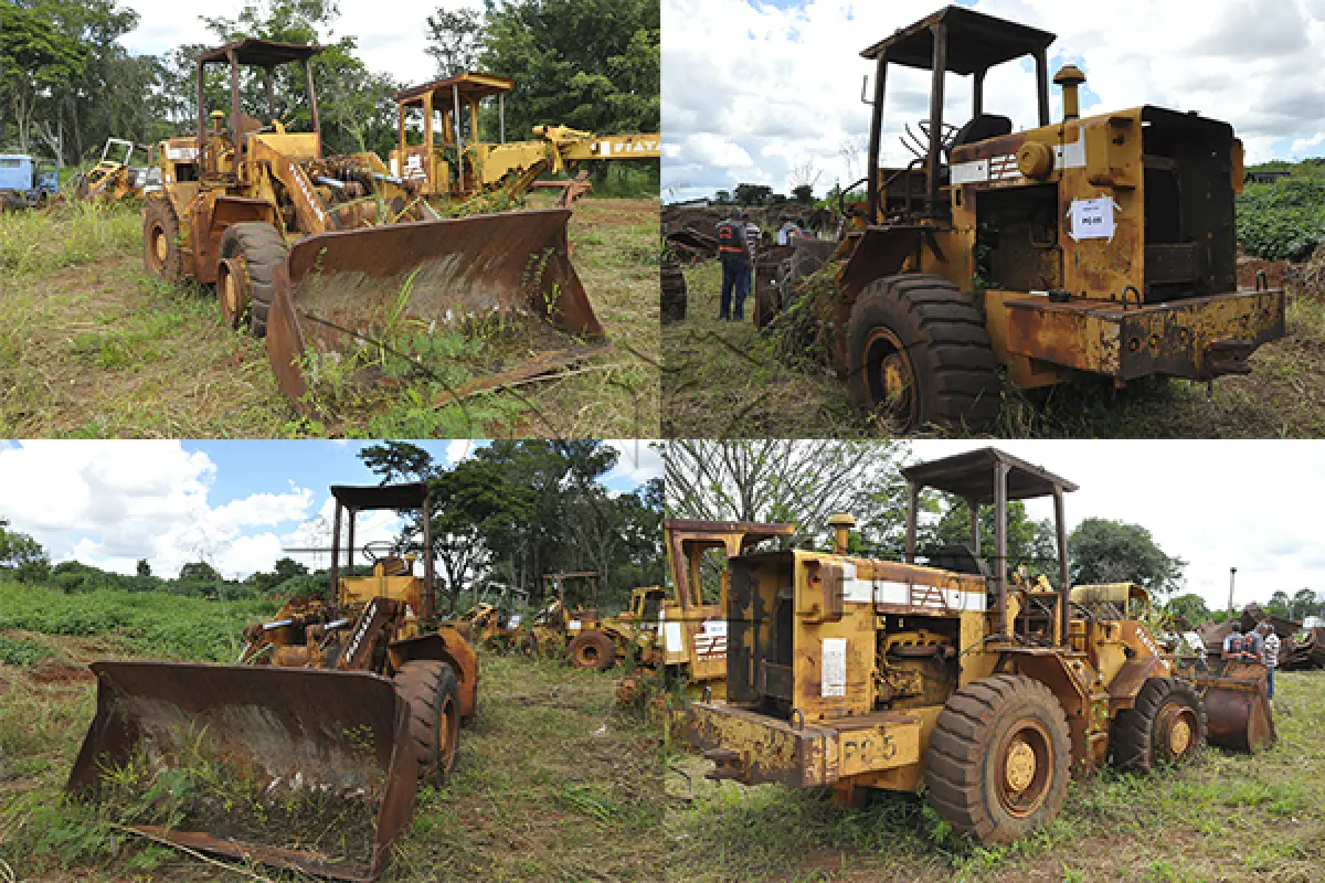 LOTE 053 - SUCATA - MAQUINAS - TRATOR - MONTANDE DE FERRO DERIVADO MATERIAIS E OBRAS  - ESCOLAR  - ETC.