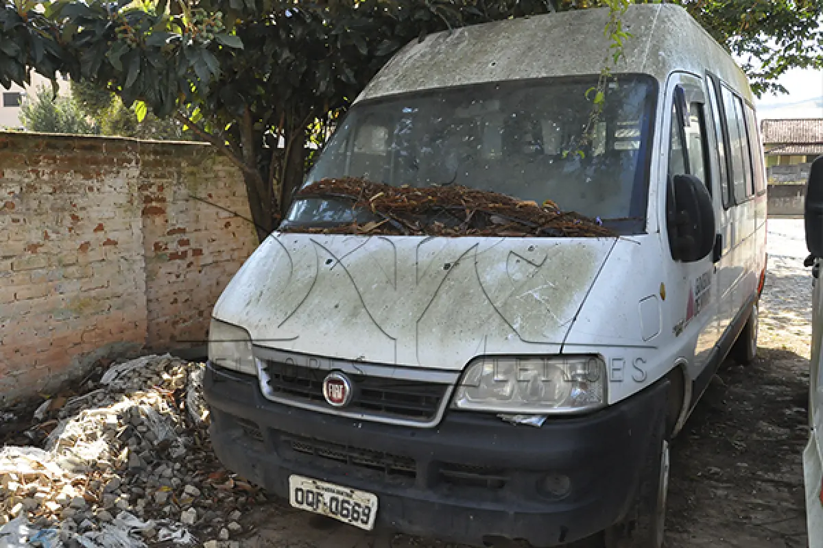 LOTE 006 - FIAT DUCATO GUERRA MC 20 - PLACA OQF 0669 - ANO 2013 2014