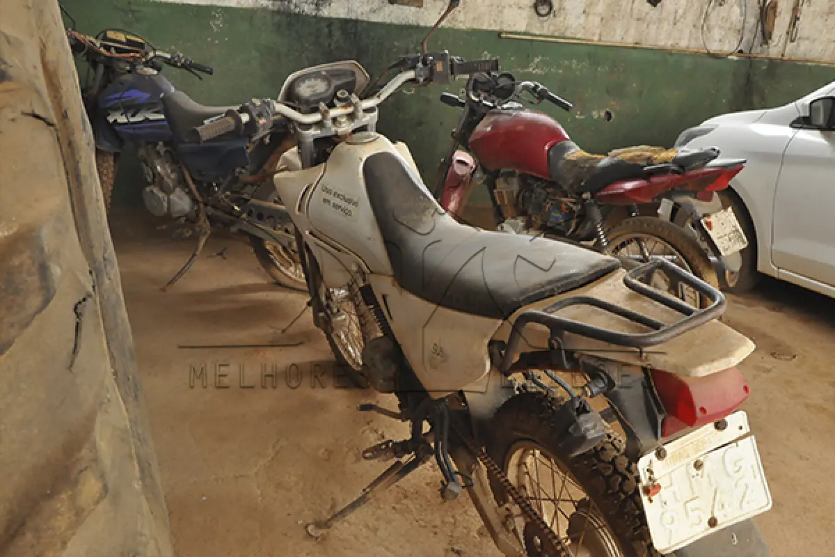 LOTE 012 - YAMAHA XTZ 125K - PLACA HMG-9542 - ANO 2007 2008 - COR BRANCA