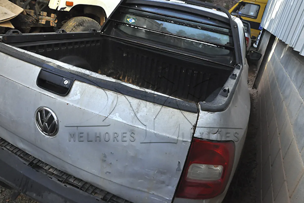 LOTE 015 - VW SAVEIRO 1.6 CE - PLACA HLF2101 - ANO 2009 2010