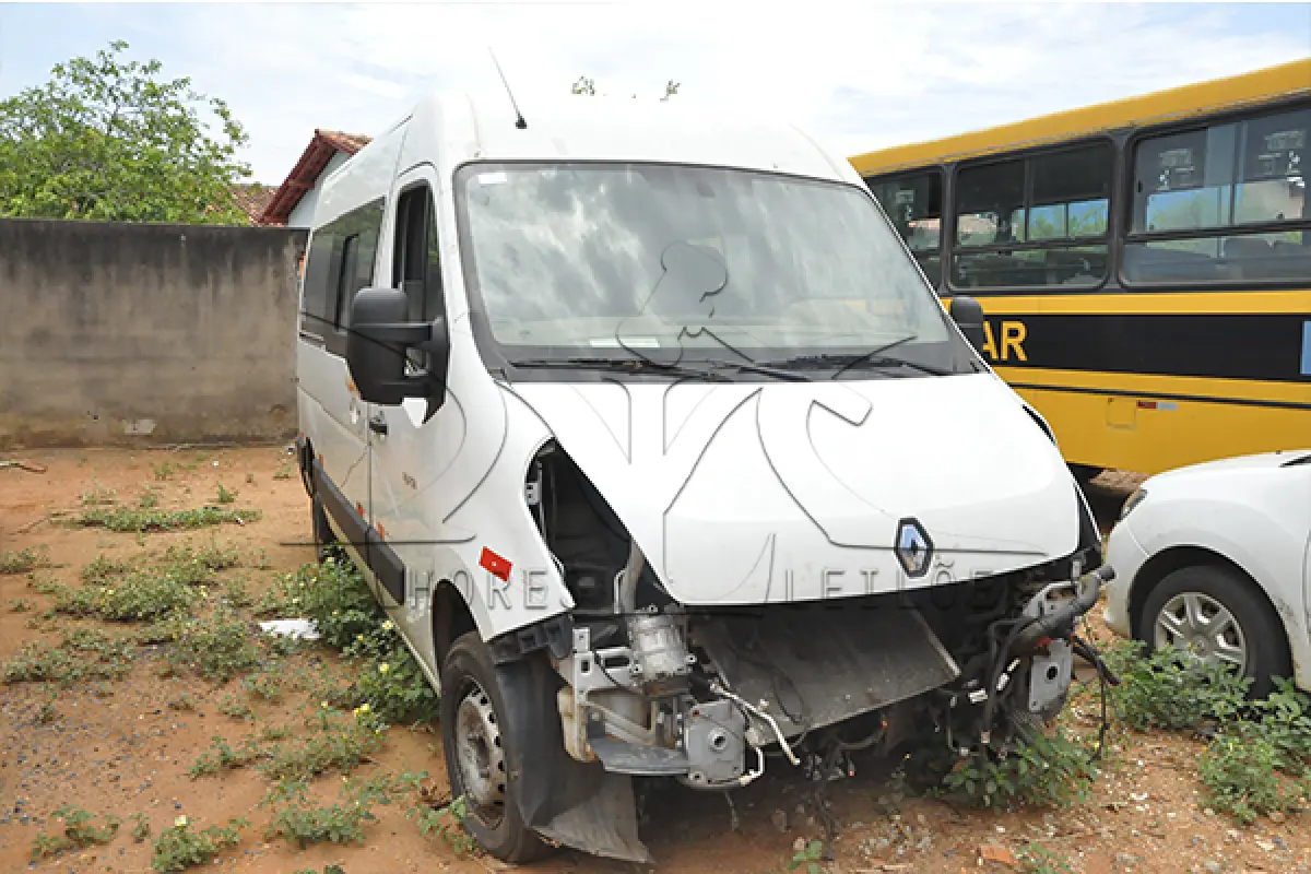 LOTE 017 - RENAULT M REVESCAP L3H2 - PLACA QQH-6109 - ANO 2018 2019
