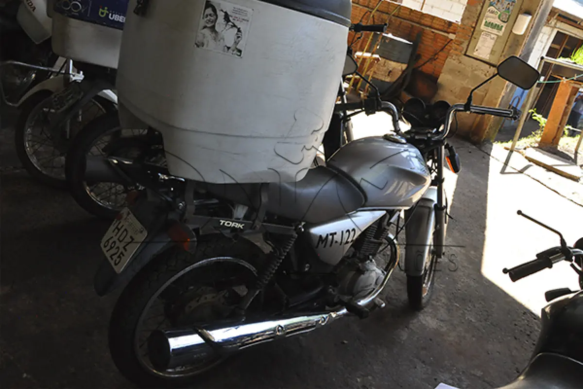 LOTE 025 - Honda CG 150 TITAN ES - 2006 2007 - Prata - HDZ-6925