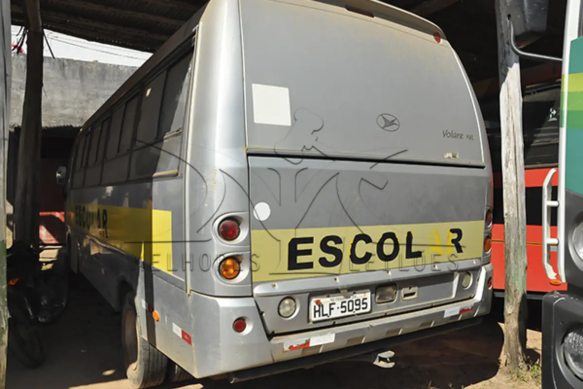 LOTE 003 - MARCOPOLO VOLARE V8L ESC - PLACA HLF 5095 - ANO 2011 2011