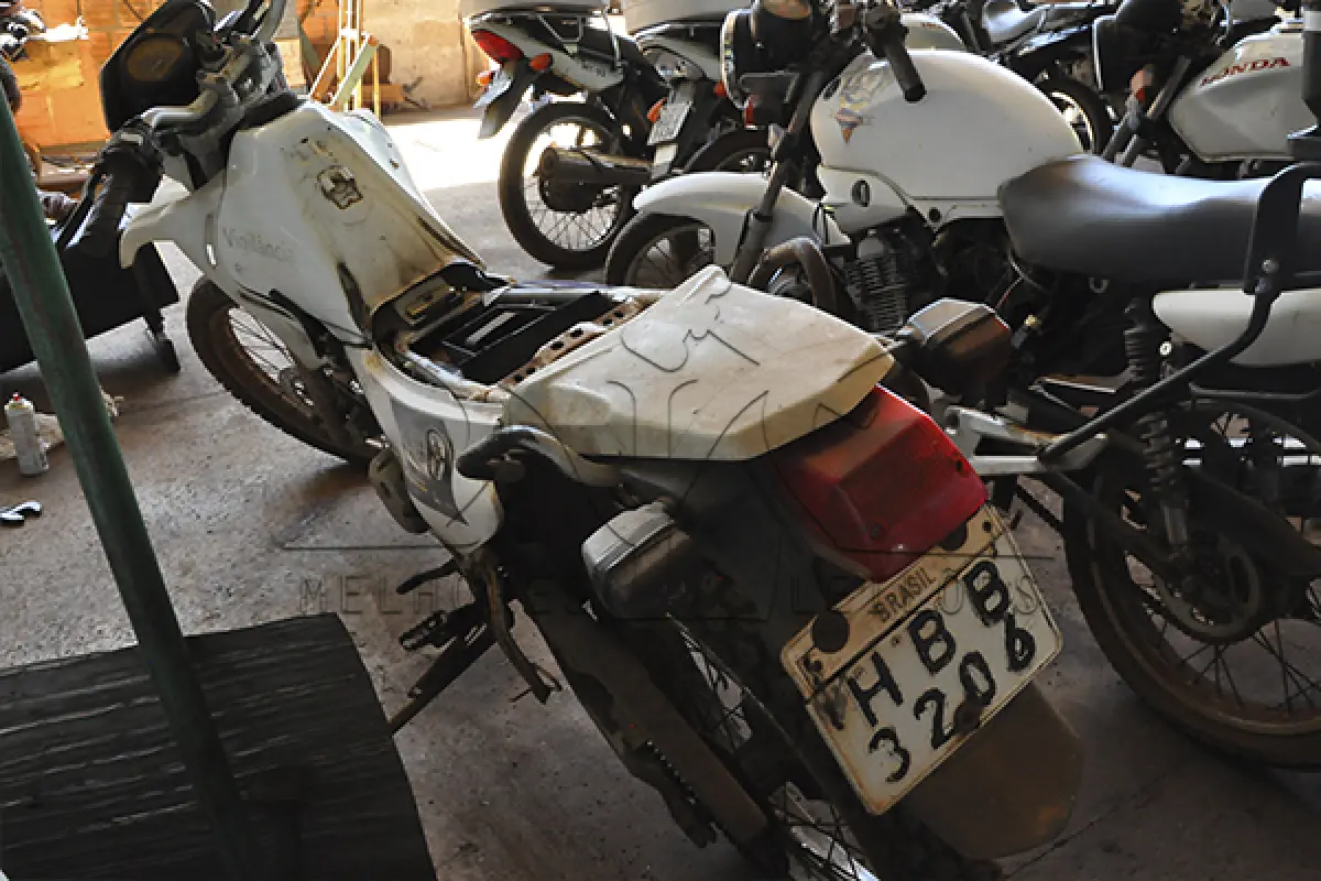 LOTE 027 - Yamaha XTZ 125K - 2004 2004 - Branca  - HBB-3206