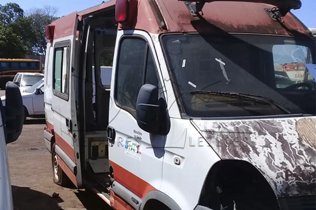 LOTE 047 - SUCATA - RENAULT MASTER ROTANAMB - OQM-9588 - A92 - 2010 2011