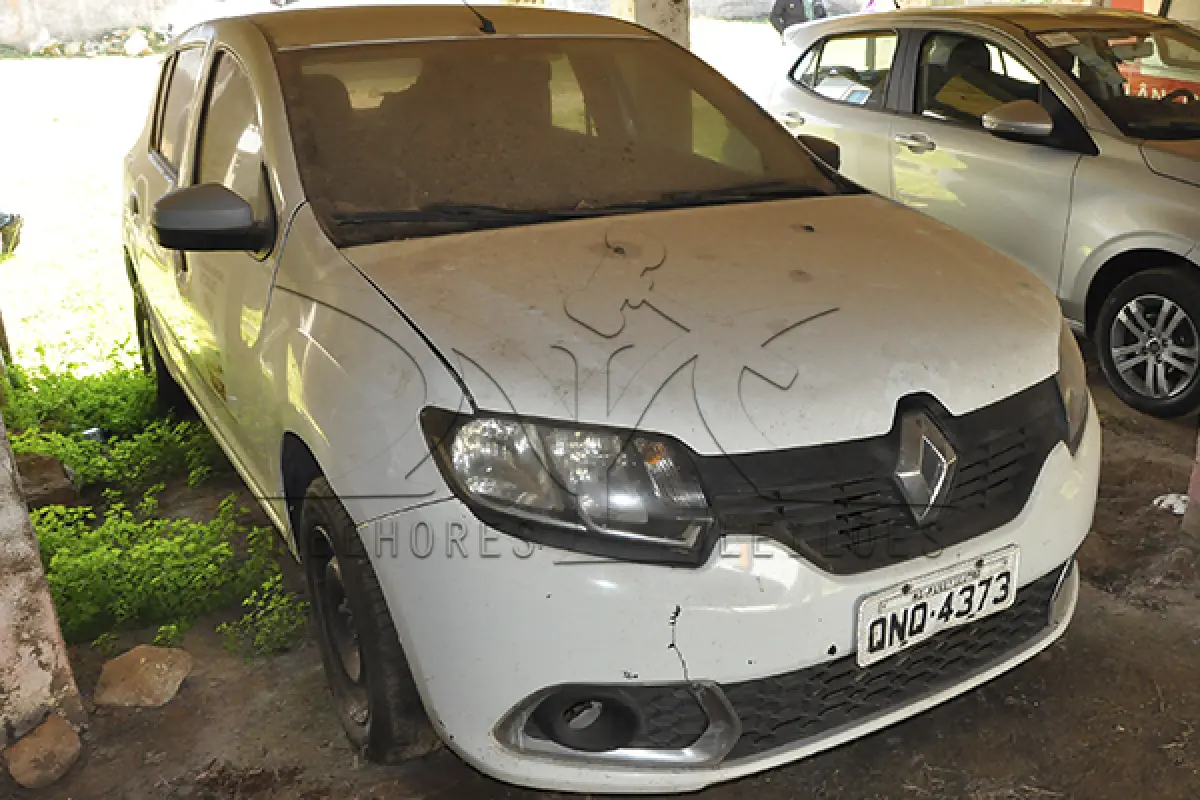 LOTE 010 - RENAULT SANDEIRO AUTH 10 - PLACA QNQ 4373 - ANO 2017 2018