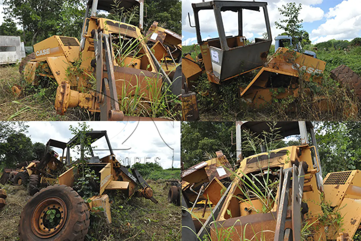LOTE 053 - SUCATA - MAQUINAS - TRATOR - MONTANDE DE FERRO DERIVADO MATERIAIS E OBRAS  - ESCOLAR  - ETC.