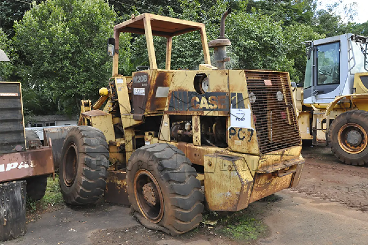 LOTE 048 - PÁ CARREGADEIRA CASE W20B - 1991 - PC07