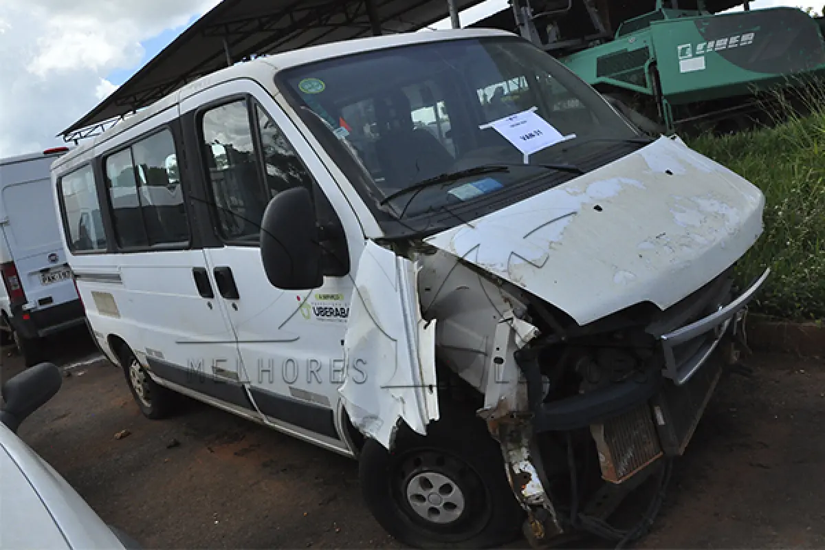 LOTE 031 - Fiat Ducato Combinato  - 2011 2012 - Branca - 	HLF-5964