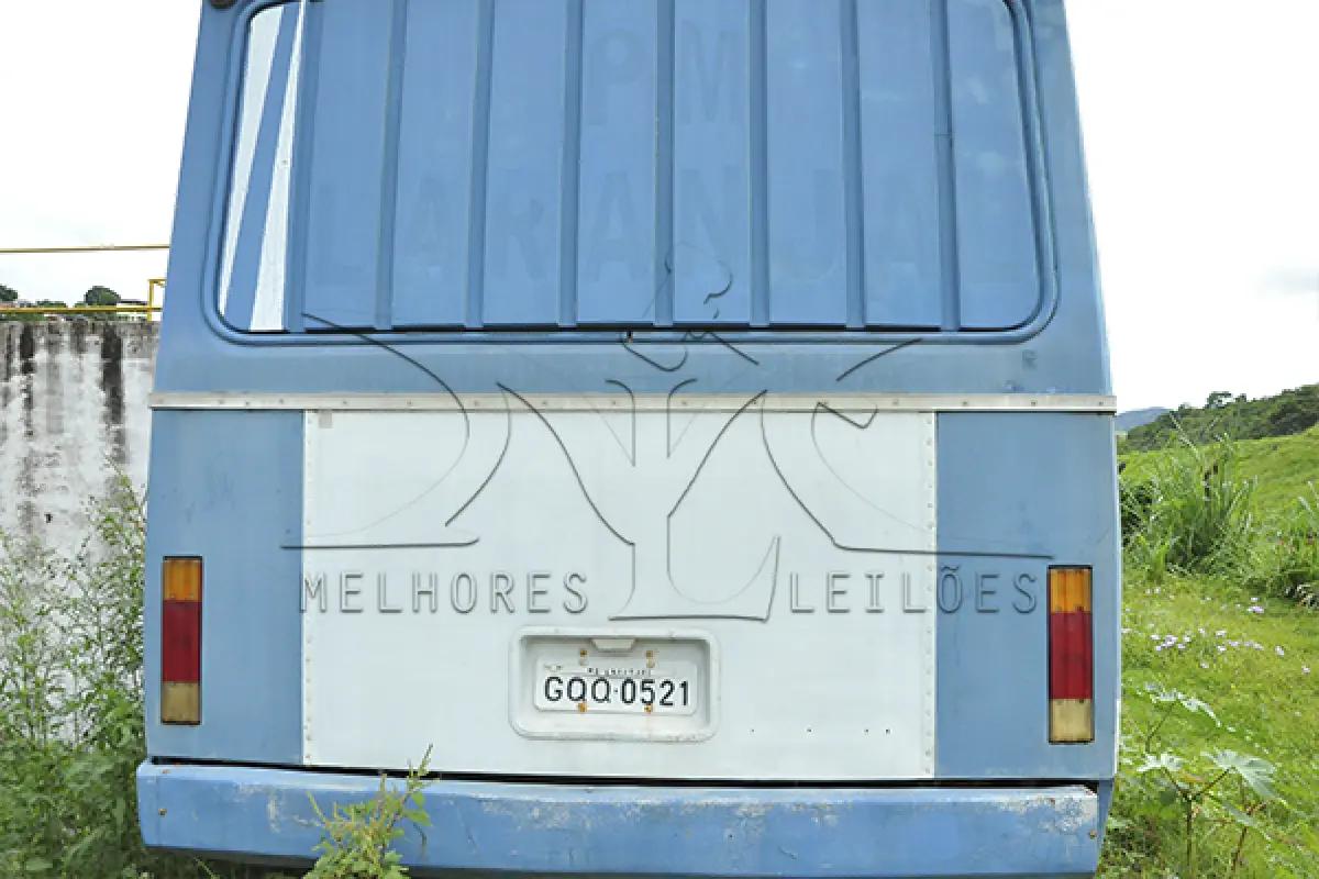 LOTE 005 - M. BENS LP 1113 - Placa GQQ 0521 - Ano 1985 1985