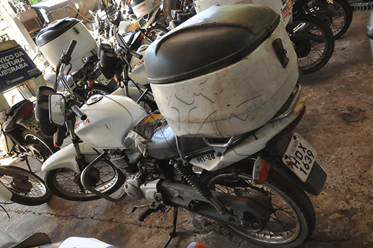 LOTE 011 - Honda CG 150 JOB - 2006 2007	- Branca  - HDX-1639