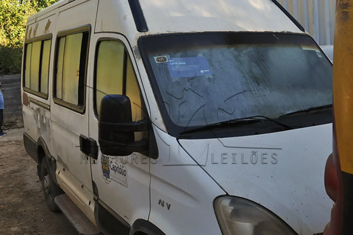 LOTE 009 - IVECO DAILYY 45S16 MINIBUS - PLACA HMH3002 - ANO 2008 2008