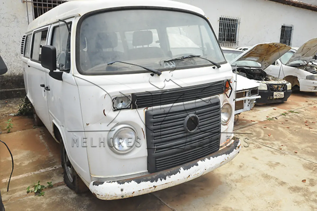 LOTE 018 - VW KOMBI - PLACA HMN-9416 - ANO 2008 2009