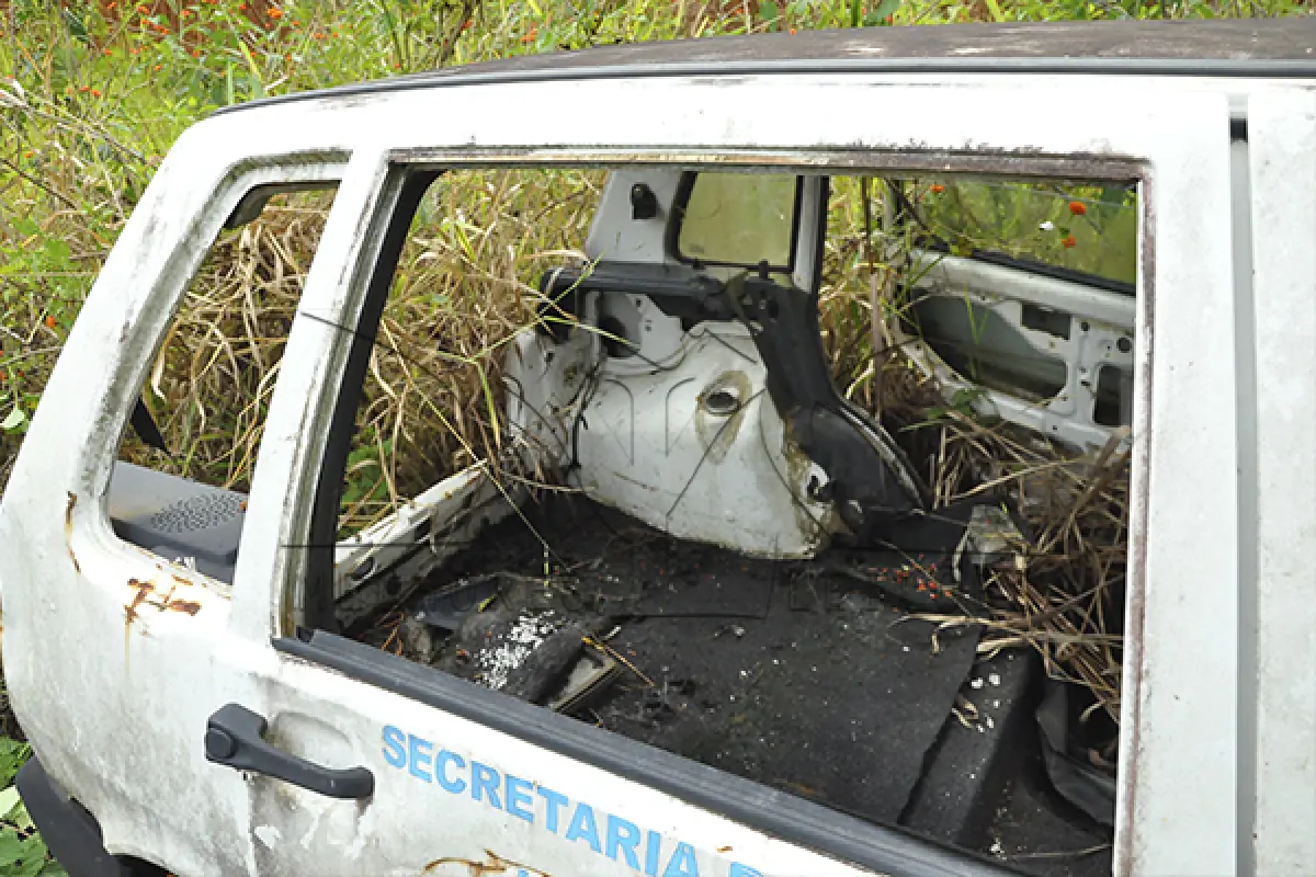 LOTE 012 - SUCATA - FIATE UNO MILLER FIRE - PLACA HMG-6025 - ANO 2005 2006