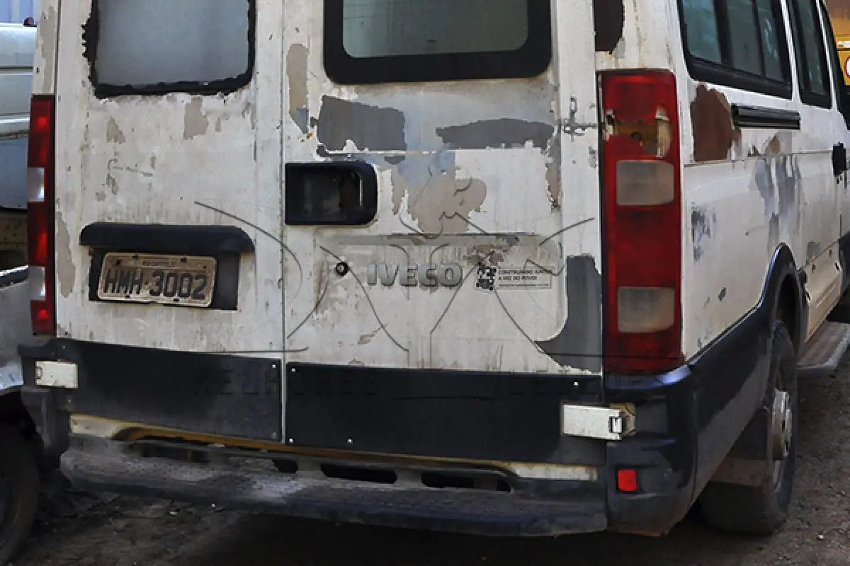 LOTE 009 - IVECO DAILYY 45S16 MINIBUS - PLACA HMH3002 - ANO 2008 2008