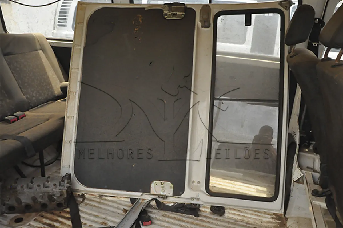 LOTE 020 - VW KOMBI - PLACA OMF-3616 - ANO 2012 2013