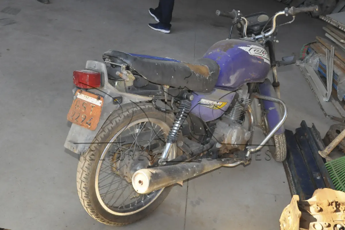 LOTE 020 - HONDA CG 125 TITAN - PLACA GST2294 - ANO 1999 1999