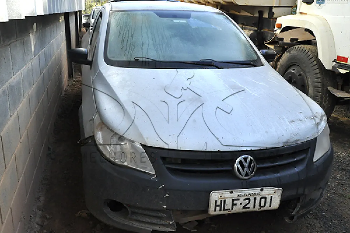 LOTE 015 - VW SAVEIRO 1.6 CE - PLACA HLF2101 - ANO 2009 2010