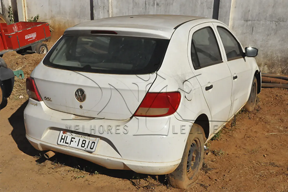 LOTE 007 - W GOL 1.0 - PLACA HLF-1810