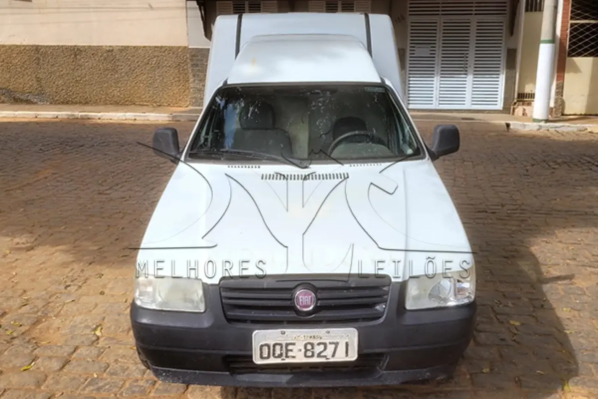 LOTE 001 - FIAT FIORINO ATENA AMB - ANO 2013 2013