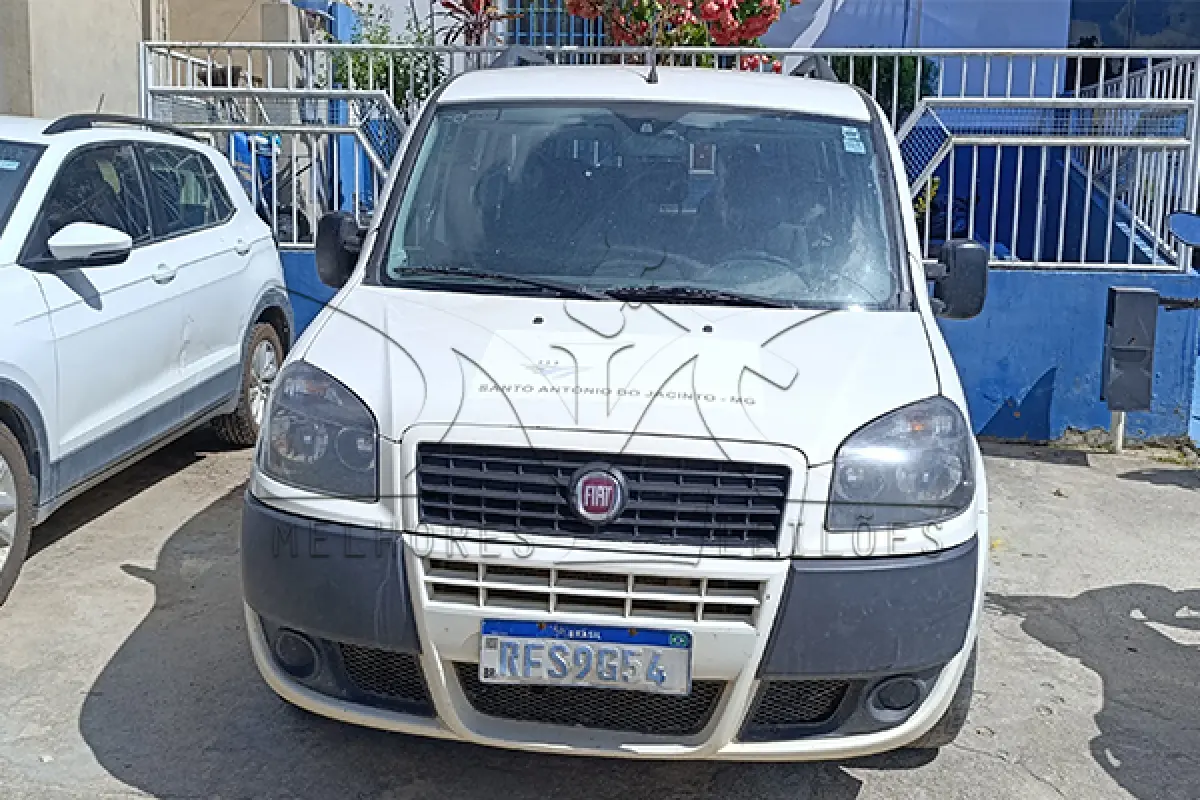 LOTE 009 - FIAT DOBLO ESSENCE 7L E - ANO 2020 2021