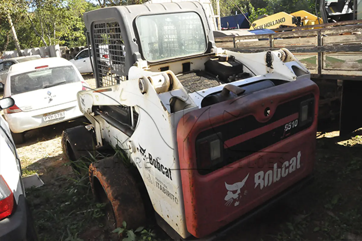 LOTE 008 - BOBCAT S510 ANO 2014