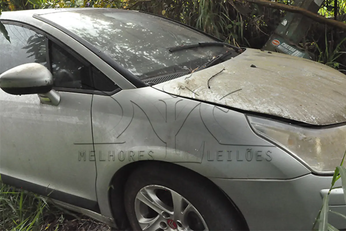 LOTE 011 - I CITROEN C4 16 GLX5P F - ANO 2013 2014