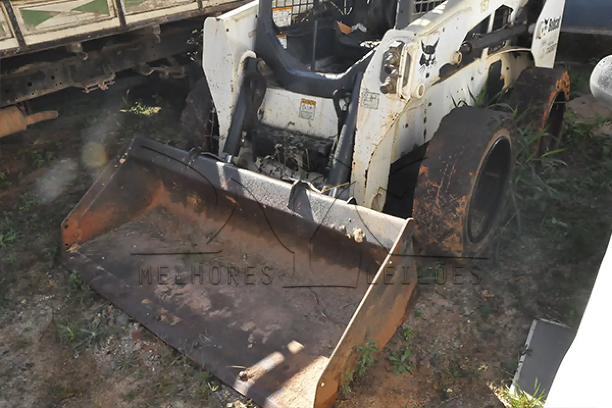LOTE 008 - BOBCAT S510 ANO 2014