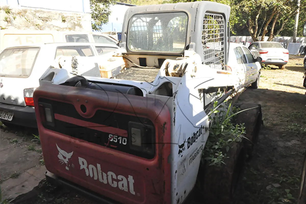 LOTE 008 - BOBCAT S510 ANO 2014