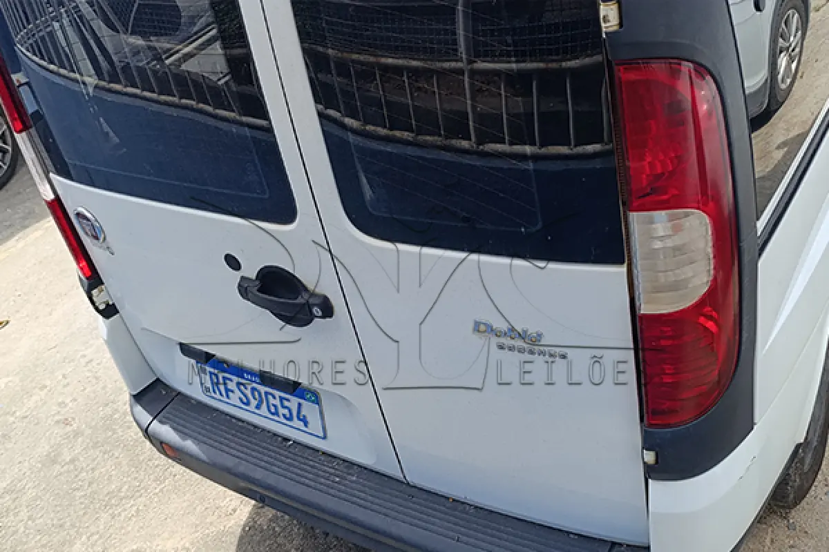 LOTE 009 - FIAT DOBLO ESSENCE 7L E - ANO 2020 2021