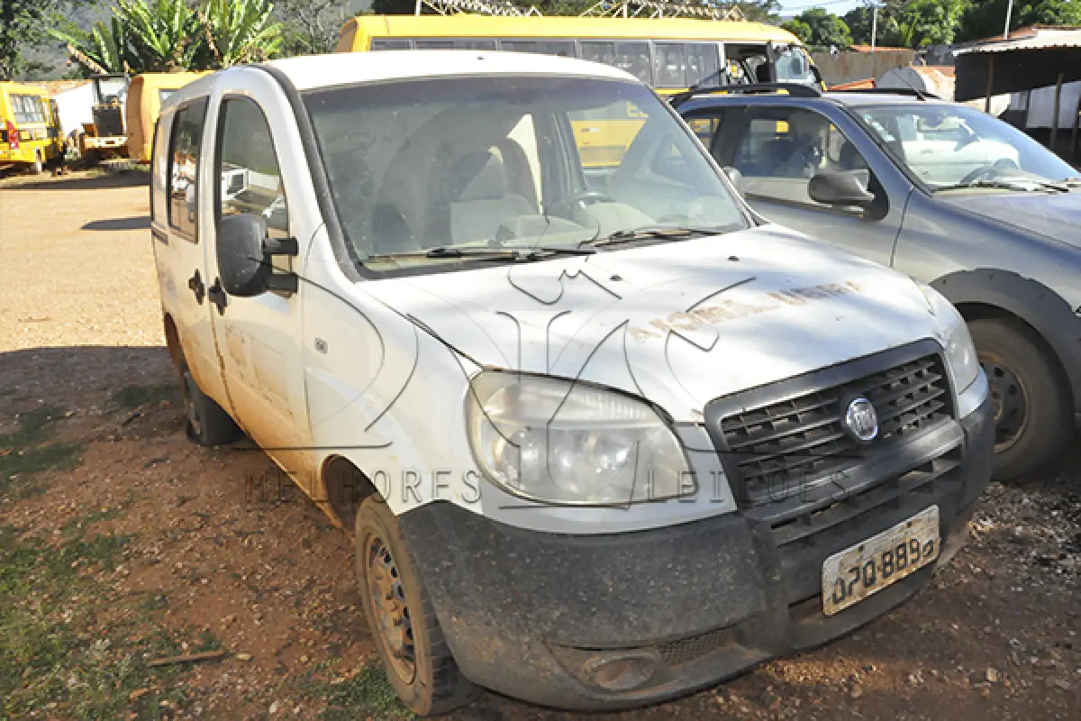 LOTE 005 - FIAT DOBLO ROTAN AMB2 - PLACA OPQ-8896
