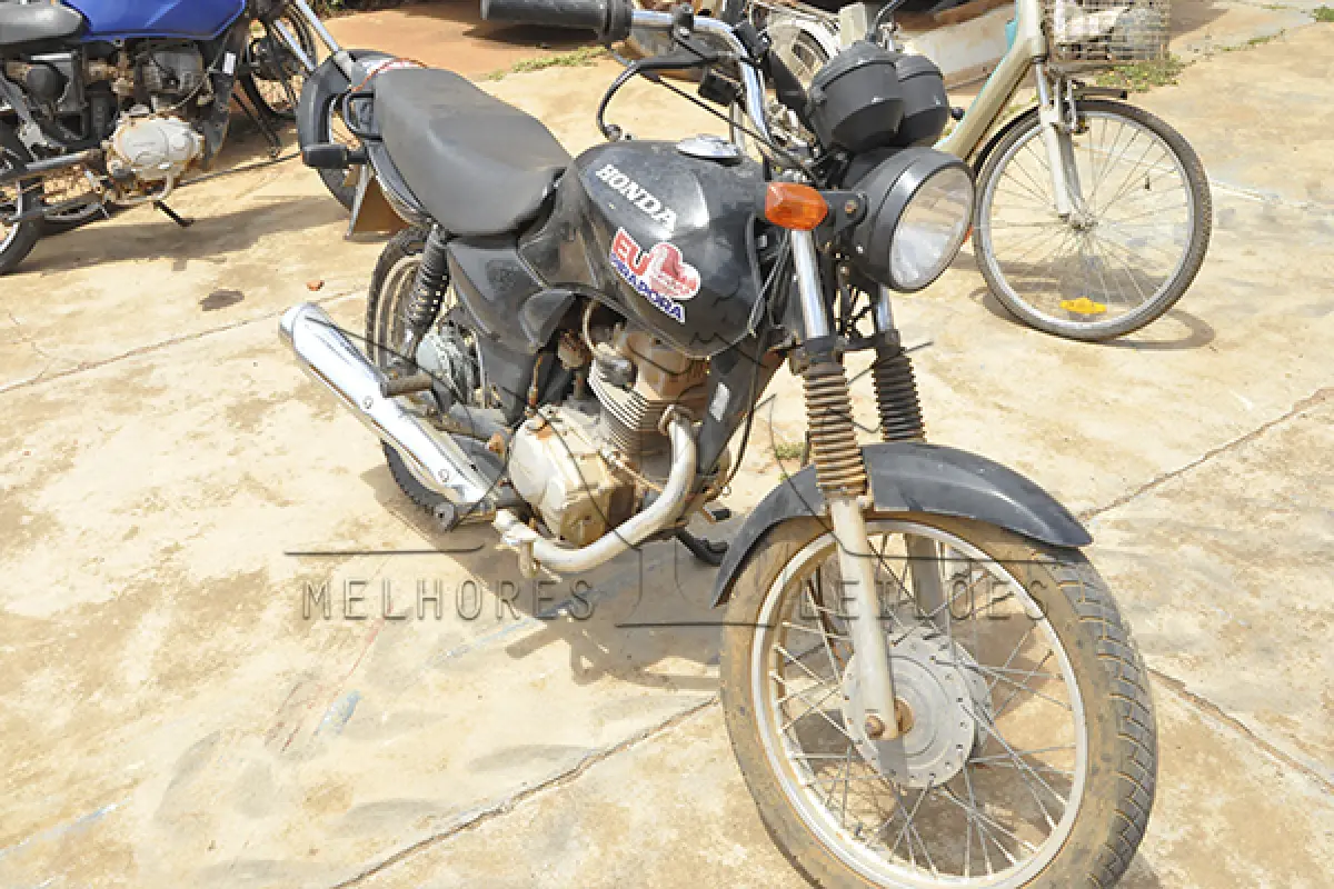 LOTE 041 - HONDA CG 125 FAN - PLACA HGQ-0874 - ANO 2007 2008