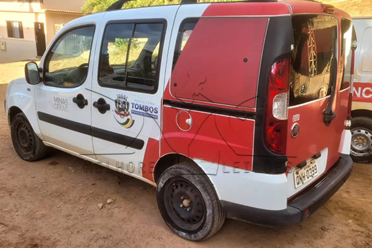 LOTE 011 - FIAT DOBLO ESSENCE 7L E - ANO 2017 2017