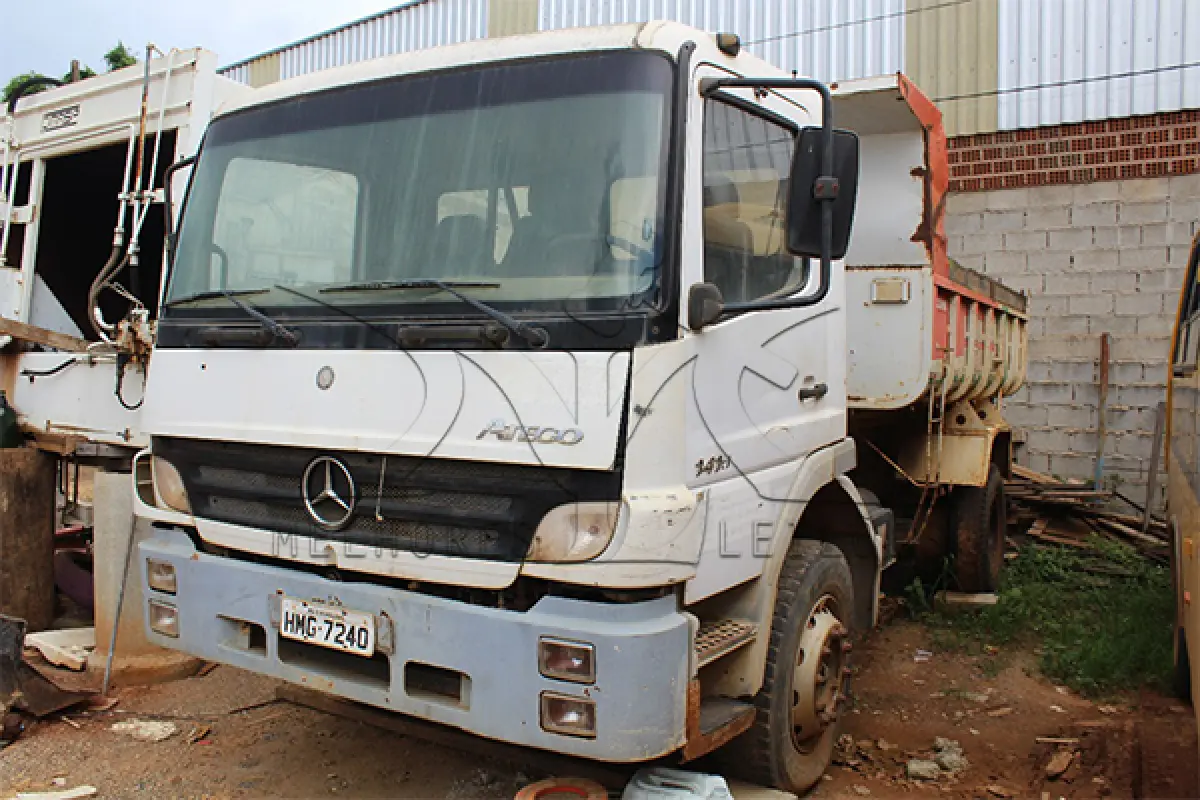 LOTE 009 - M. BENS ATEGO 1418  - PLACA HMG-7240-ANO 2006-2006