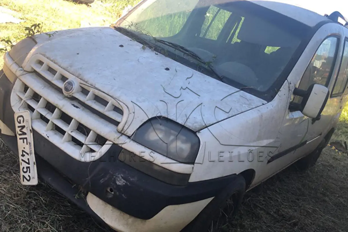 LOTE 005 - FIAT DOBLO ELX - ANO 2005 2006