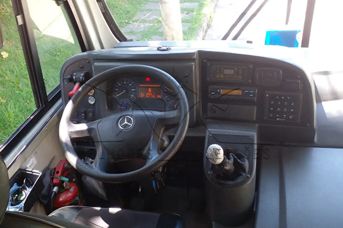 LOTE 010 - M. BENZ MASCAR GRANMICRO O - ANO 2013 2014