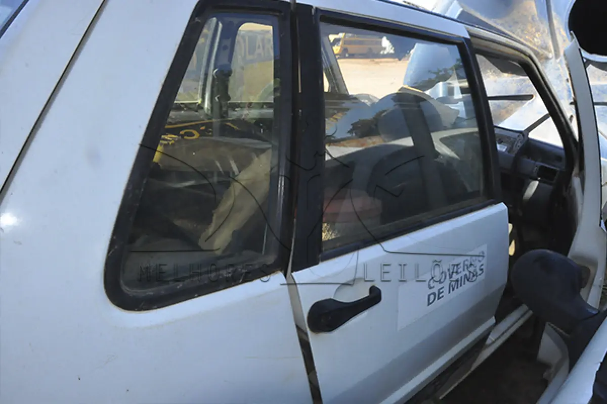 LOTE 003 - FIAT UNO MILLER WAY ECON - PLACA HLF-6833