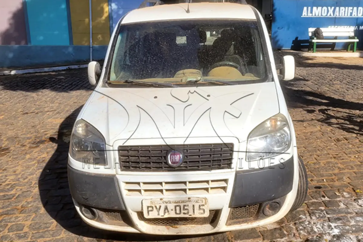 LOTE 009 - FIAT DOBLO ESSENCE 1.8 - ANO 2016 2016