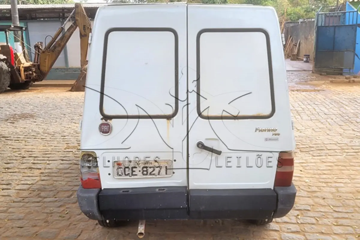 LOTE 001 - FIAT FIORINO ATENA AMB - ANO 2013 2013