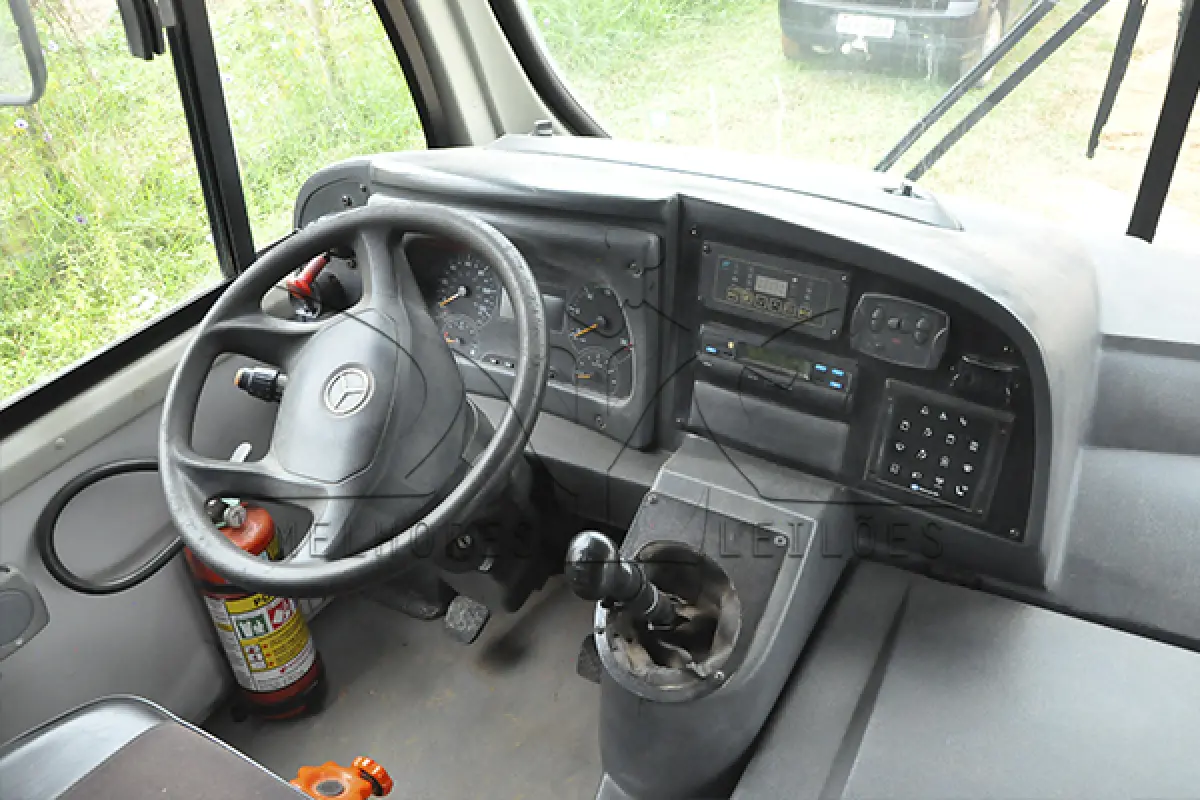 LOTE 001 - M. BENZ MASCA GRANMICRO O - ANO 2013 2014