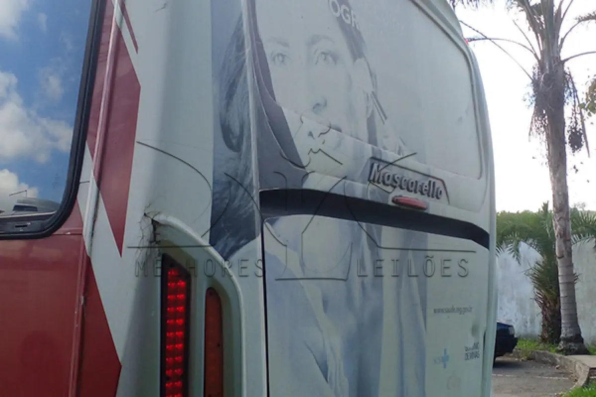 LOTE 010 - M. BENZ MASCAR GRANMICRO O - ANO 2013 2014