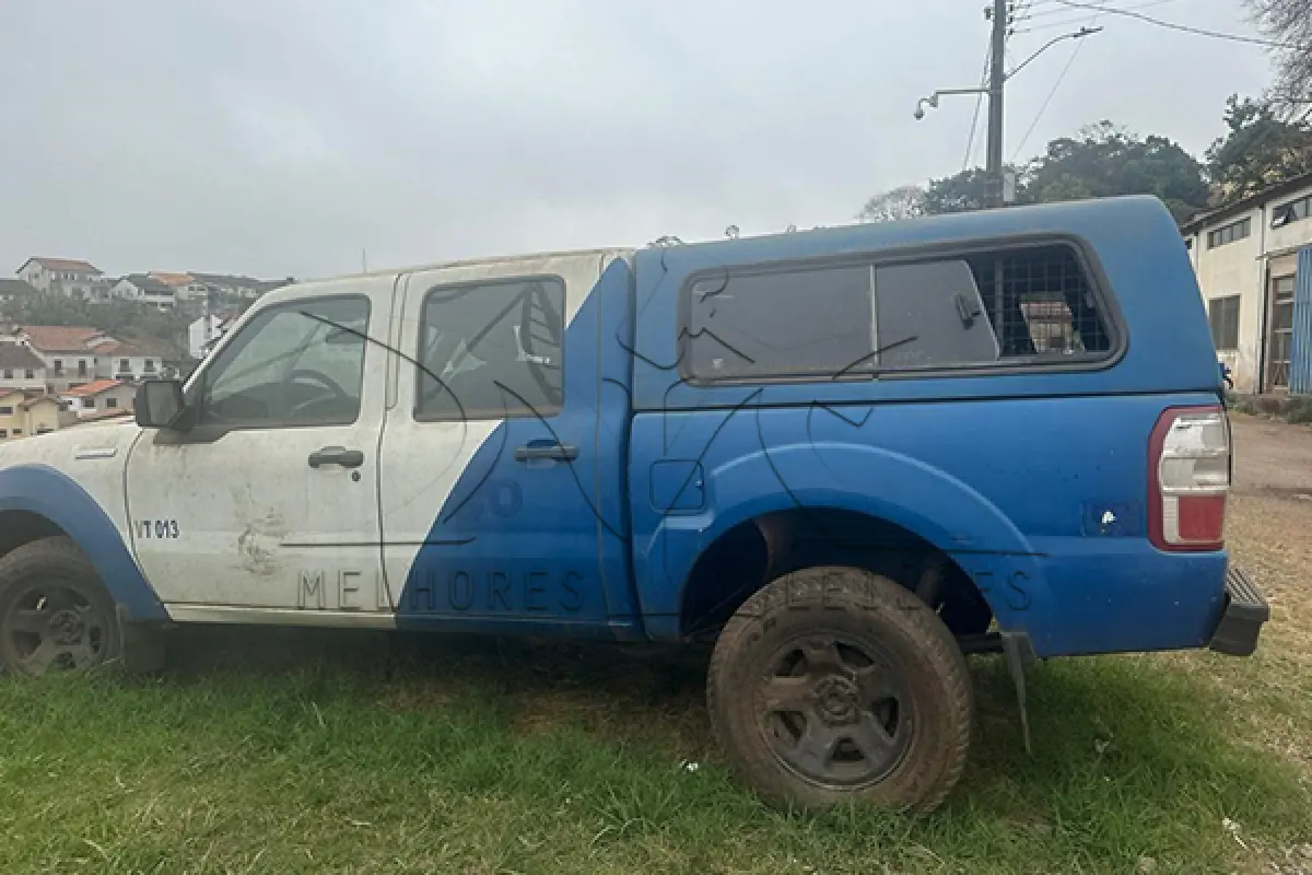 LOTE 003 - I FORD RANGER XL 13P - ANO 2011 2011