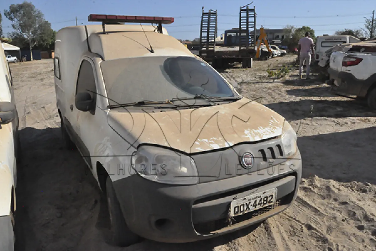 LOTE 025 - FIAT FIORINO ATENA AMB - ANO 2018 2019 - PLACA QOX-4482