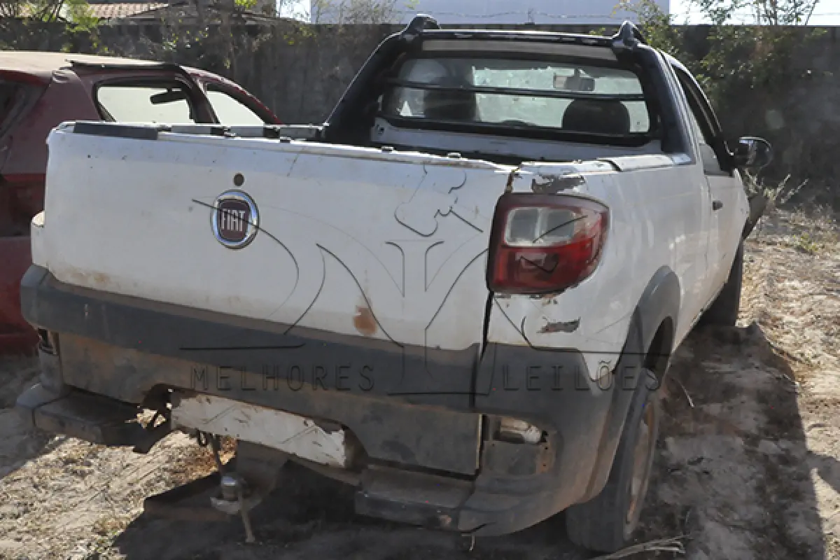 LOTE 013 - FIAT STRADA WIRKING - ANO 2014 2014 - PLACA OWV-1392