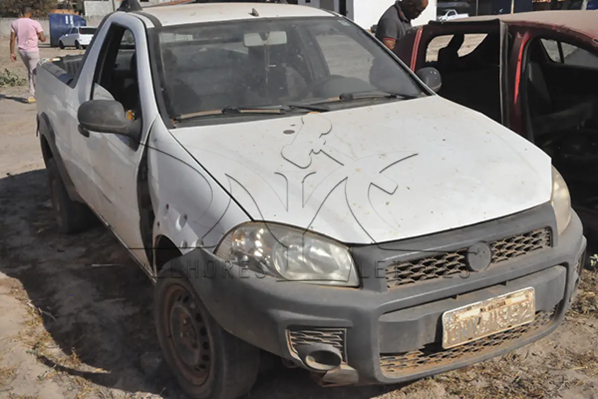 LOTE 013 - FIAT STRADA WIRKING - ANO 2014 2014 - PLACA OWV-1392
