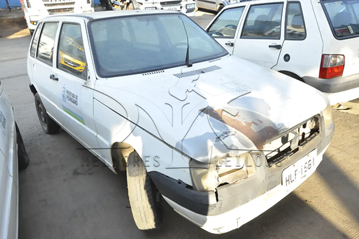 LOTE 003 - FIAT UNO MILLE ECONOMY - ANO 2009 2010 - PLACA HLF-1561