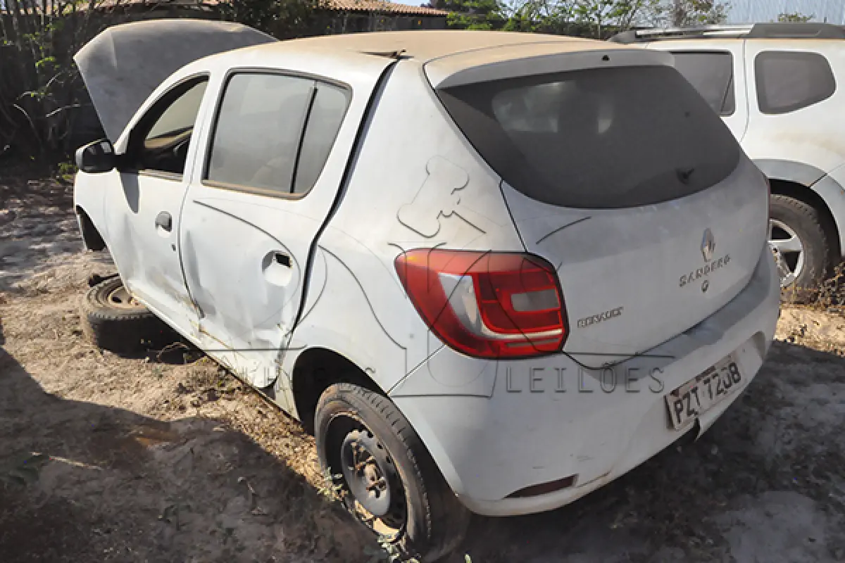 LOTE 010 - RENAULT SANDERO AUTH 10 - ANO 2017 2018 - PLACA PZT-7208