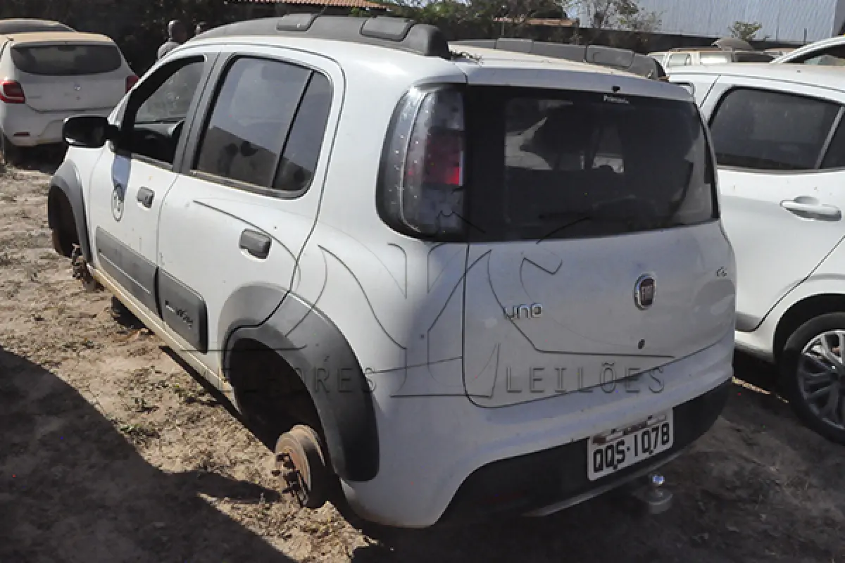 LOTE 017 - FIAT UNO WAY 1.0 E - ANO 2018 2019 - PLACA QQS-1078